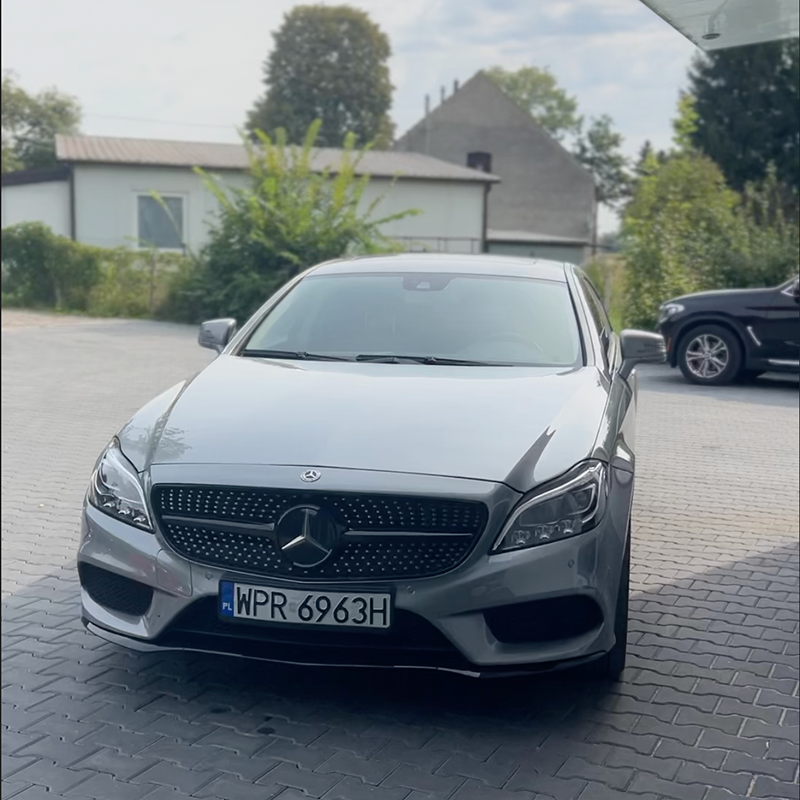 Mercedes відремонтований після аварії - після